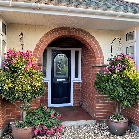En-Suite Nook Near Forest & Sea, Great Value With Fridge, Microwave And Tv Lymington Exterior foto
