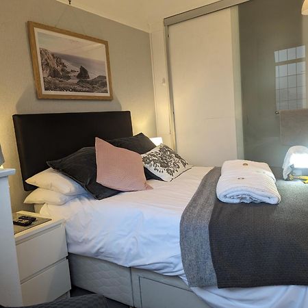 En-Suite Nook Near Forest & Sea, Great Value With Fridge, Microwave And Tv Lymington Exterior foto